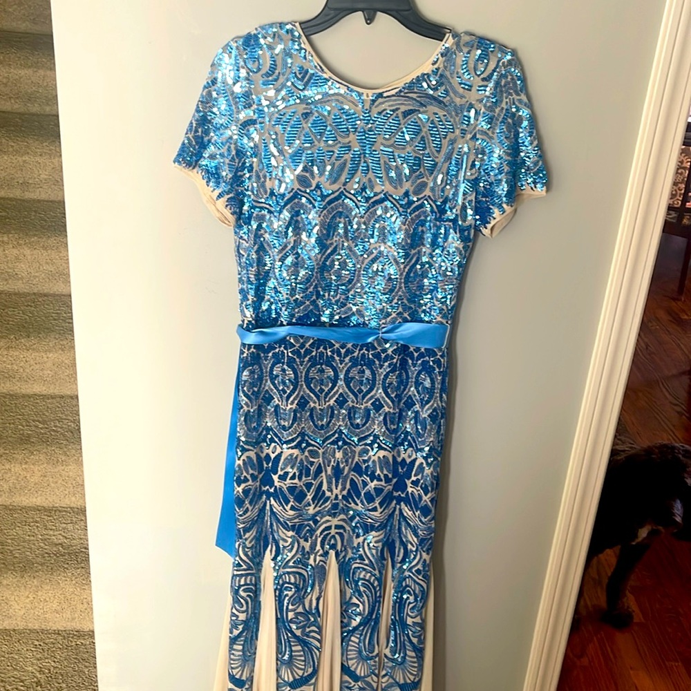 R & M Richard’s dress size 10Petite Sequin Blue, Cream with ribbon tie